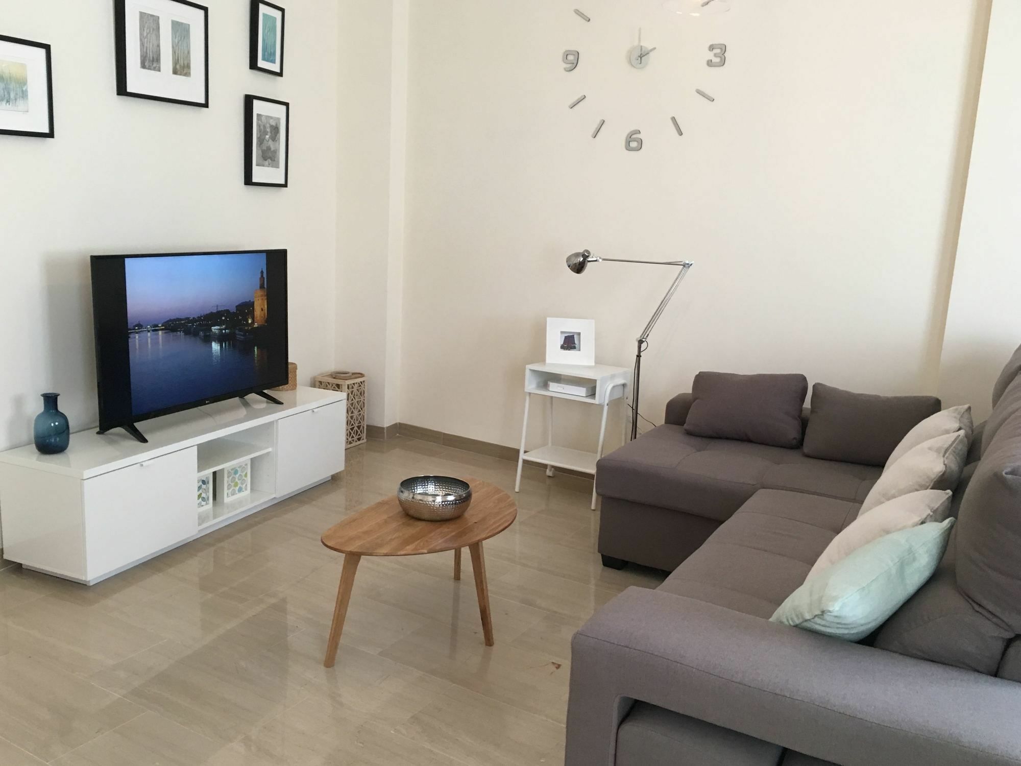 Teodosio Apartment Free Parking & Central Ac Seville Luaran gambar